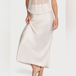 Victoria's Secret Very Sexy Satin Coconut White Maxi Skirt Size L